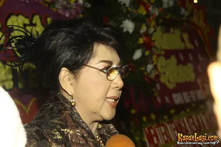 Foto Titiek Puspa