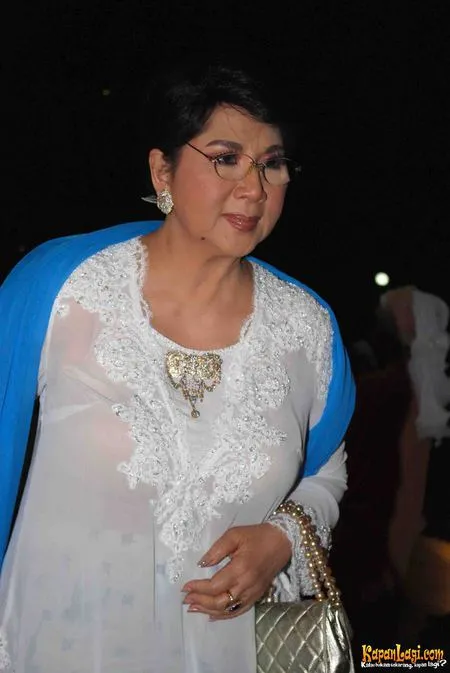 Foto Titiek Puspa