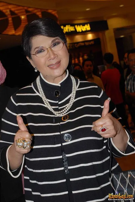Foto Titiek Puspa