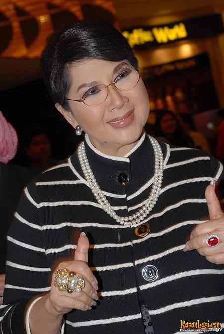 Foto Titiek Puspa