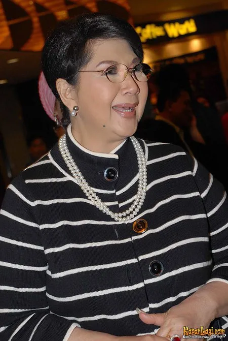 Foto Titiek Puspa