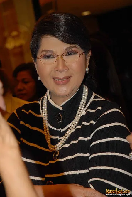 Foto Titiek Puspa