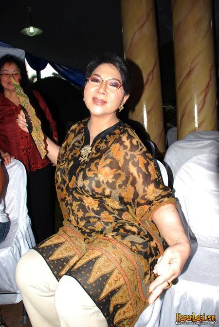 Foto Titiek Puspa