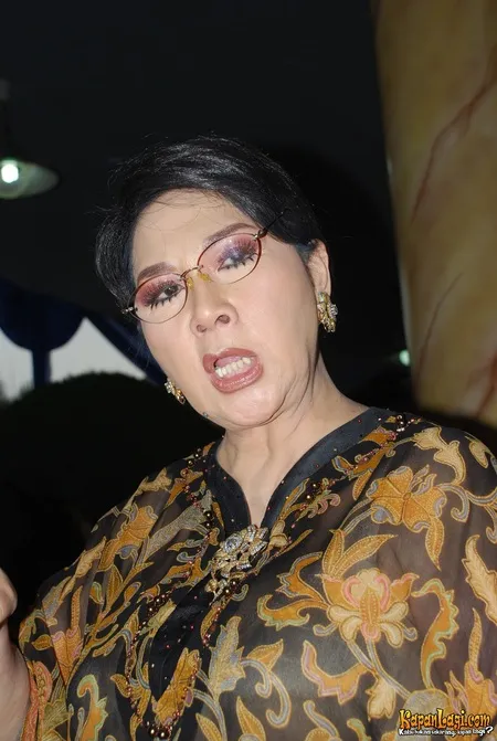 Foto Titiek Puspa