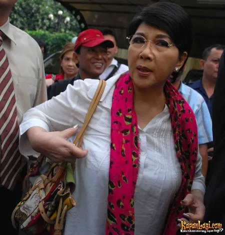 Foto Titiek Puspa