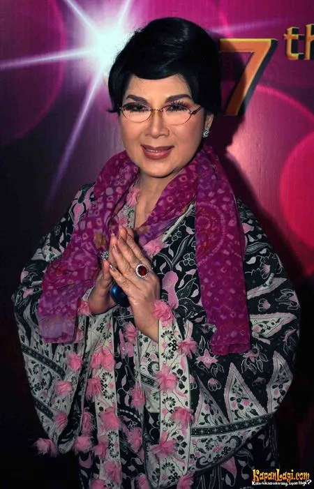 Foto Titiek Puspa