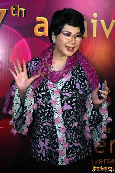 Foto Titiek Puspa