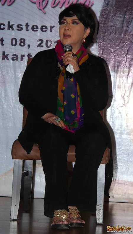 Foto Titiek Puspa
