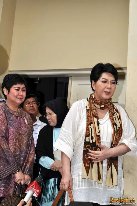 Foto Titiek Puspa