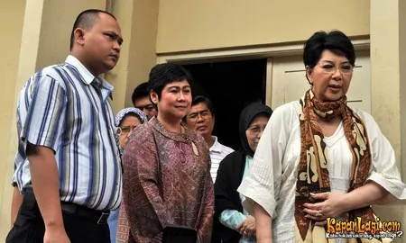 Foto Titiek Puspa