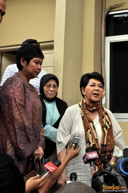 Foto Titiek Puspa