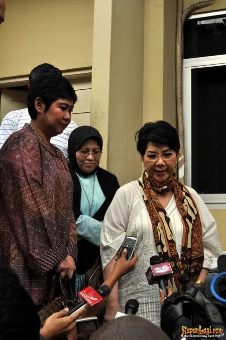 Foto Titiek Puspa