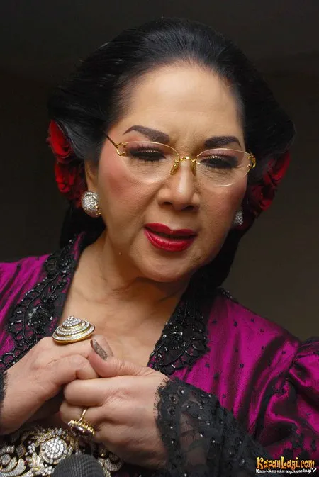 Foto Titiek Puspa