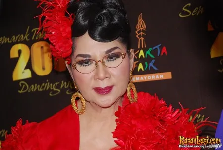 Foto Titiek Puspa