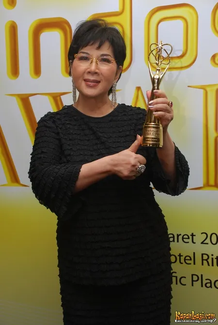 Foto Titiek Puspa