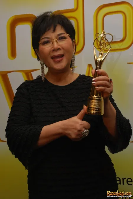 Foto Titiek Puspa