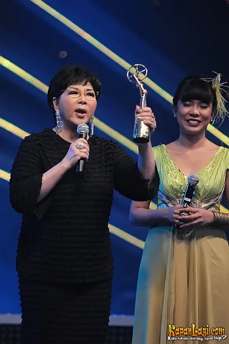 Foto Titiek Puspa