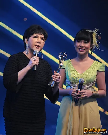 Foto Titiek Puspa