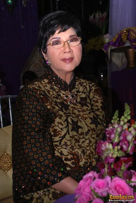 Foto Titiek Puspa