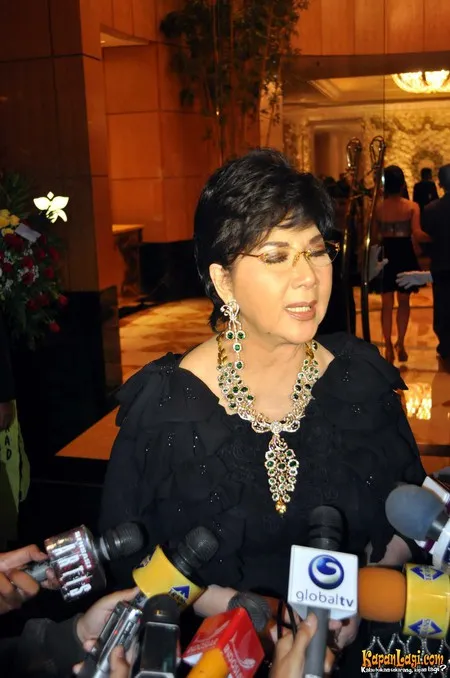 Foto Titiek Puspa