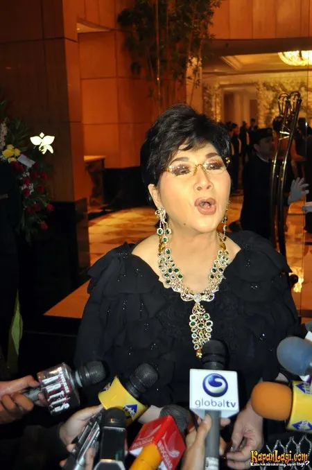 Foto Titiek Puspa
