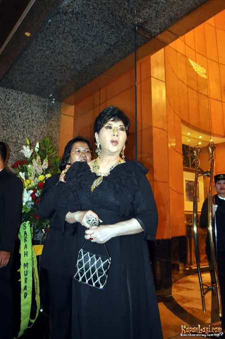 Foto Titiek Puspa