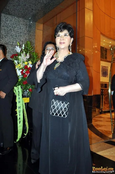 Foto Titiek Puspa