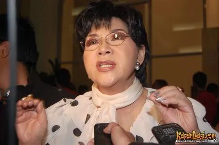 Foto Titiek Puspa