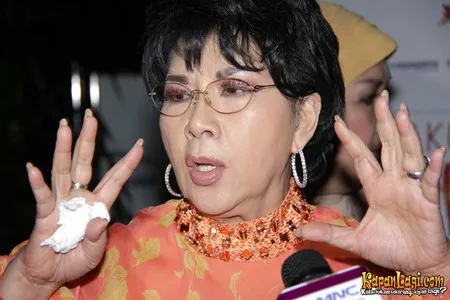 Foto Titiek Puspa