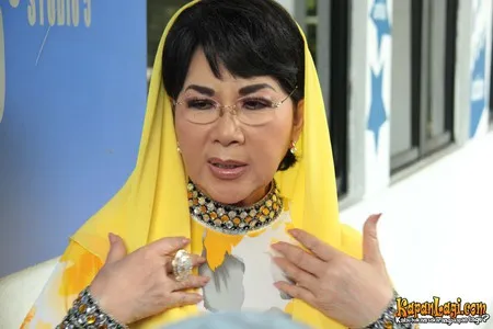 Foto Titiek Puspa