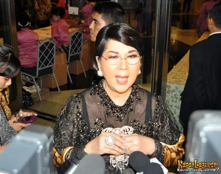Foto Titiek Puspa