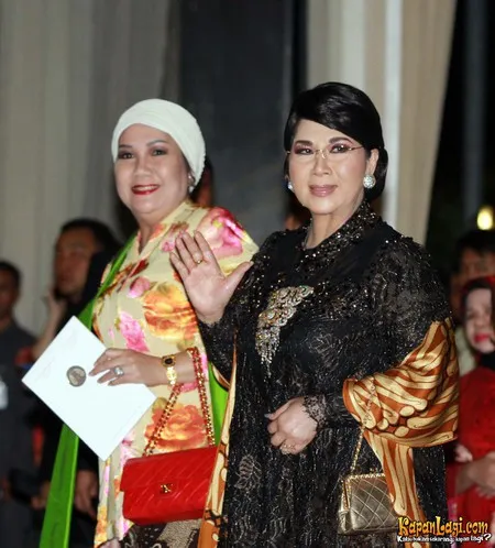 Foto Titiek Puspa