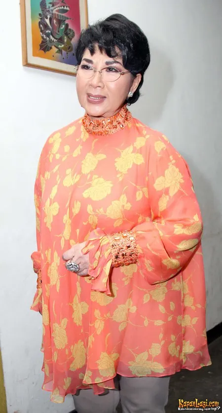 Foto Titiek Puspa