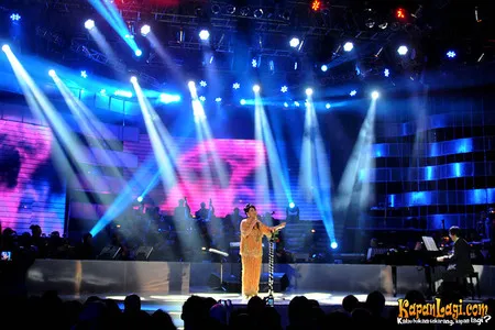 Foto Titiek Puspa