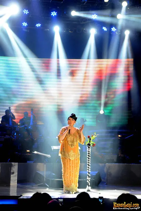 Foto Titiek Puspa