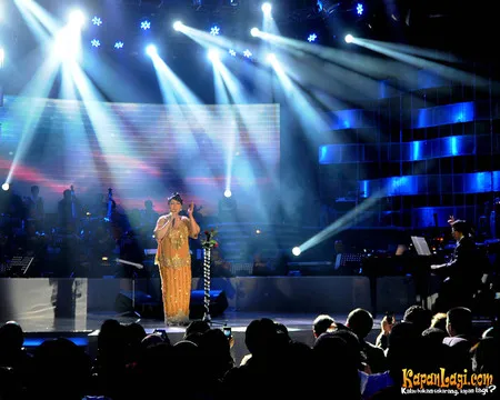 Foto Titiek Puspa