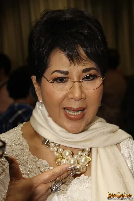 Foto Titiek Puspa