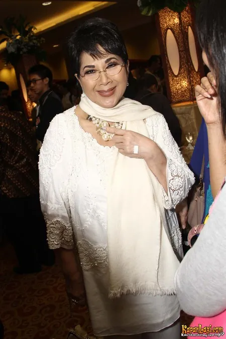 Foto Titiek Puspa