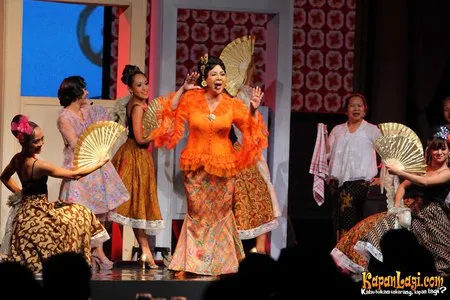 Foto Titiek Puspa