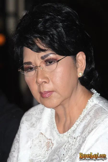 Foto Titiek Puspa
