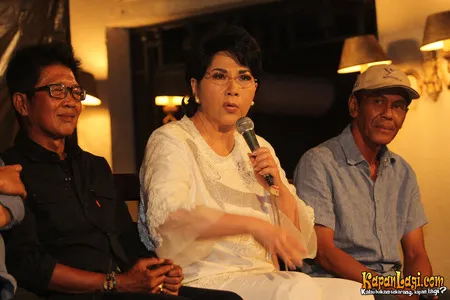 Foto Titiek Puspa