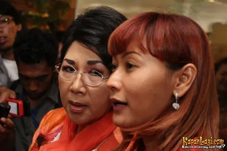 Foto Titiek Puspa