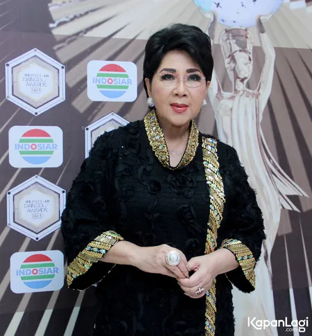 Foto Titiek Puspa