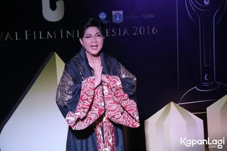 Foto Titiek Puspa