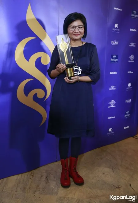 Foto Titien Wattimena