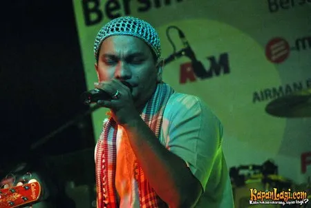 Foto Tompi