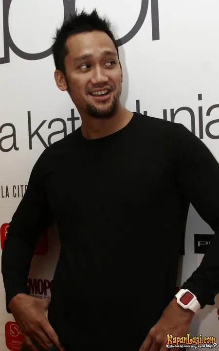 Foto Tora Sudiro