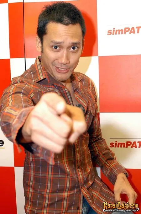 Foto Tora Sudiro
