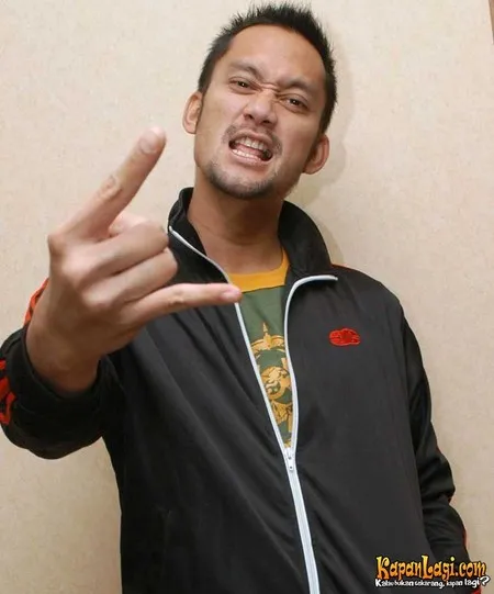 Foto Tora Sudiro