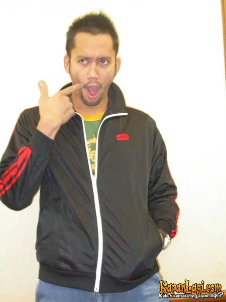 Foto Tora Sudiro